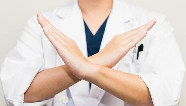 Il medico vieta l'uso dello iodio per le malattie della tiroide